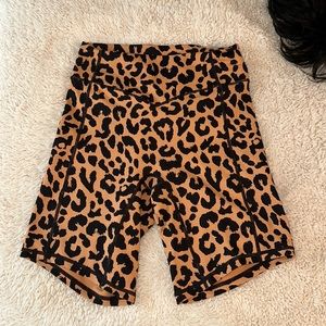 BALANCE ATHLETICA BIKER SHORTS